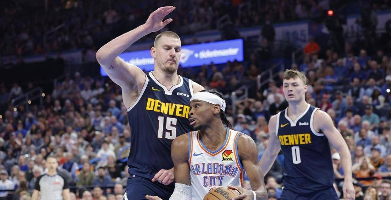 中锋反越位 中锋反越位